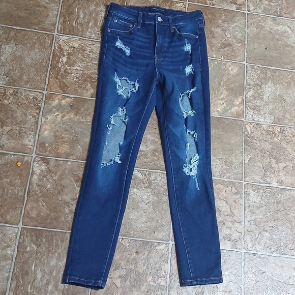 Aeropostale Denim - EUC Aeropostale Super High Rise Ripped Jeggings Size 4R